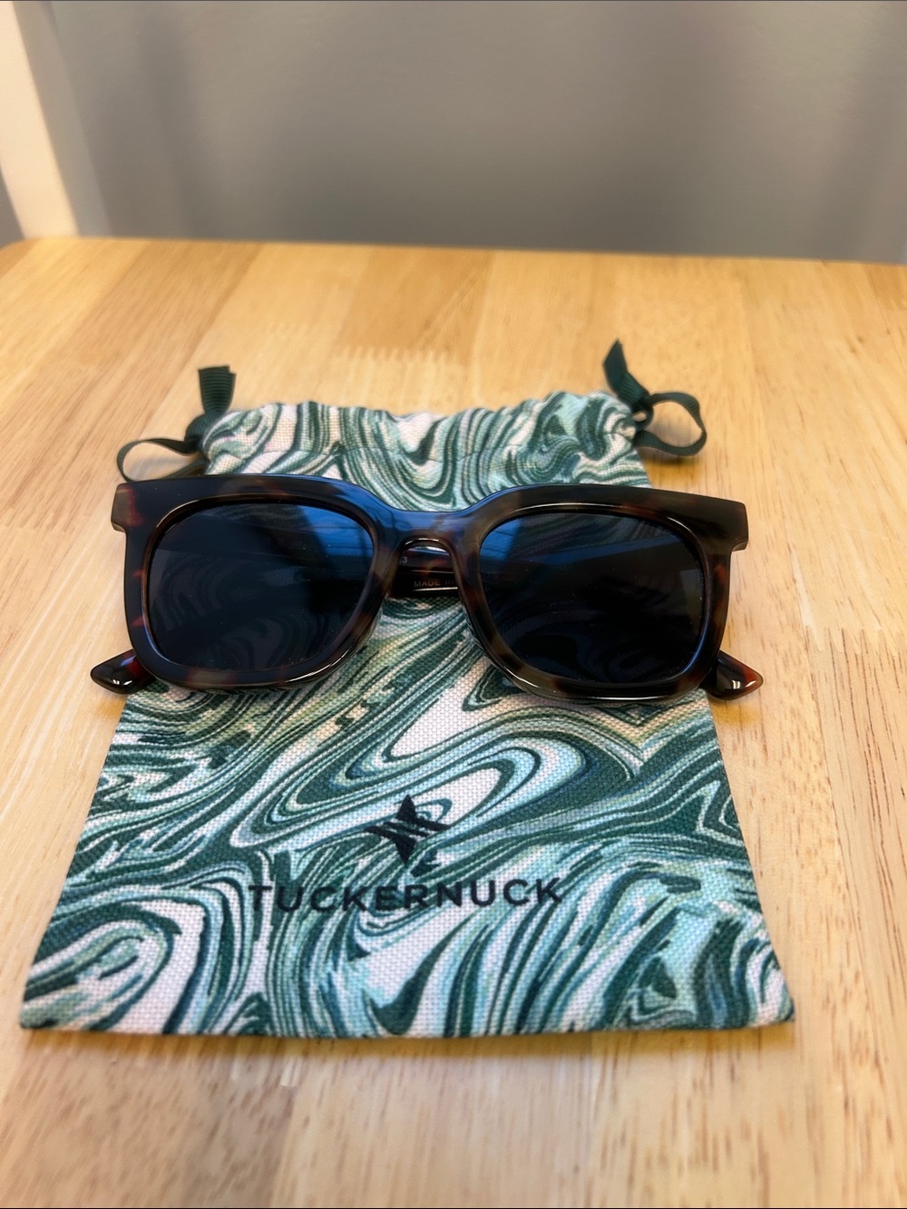 A.J. Morgan Exclusive Tortoise Walker Women’s Sunglasses with sleeve case